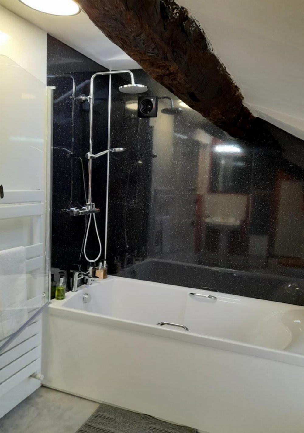 Room image 5
